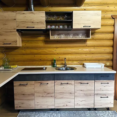 сонячний лаз Venkovský dům Poljana