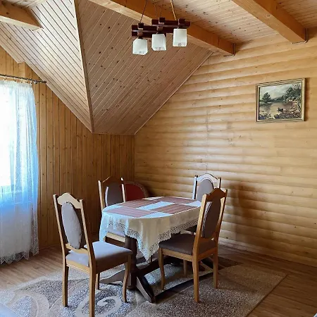 Lantställe Сонячний Лаз Poljana