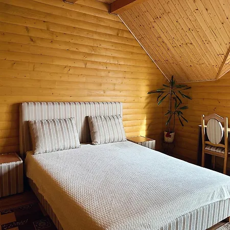 сонячний лаз Polyána